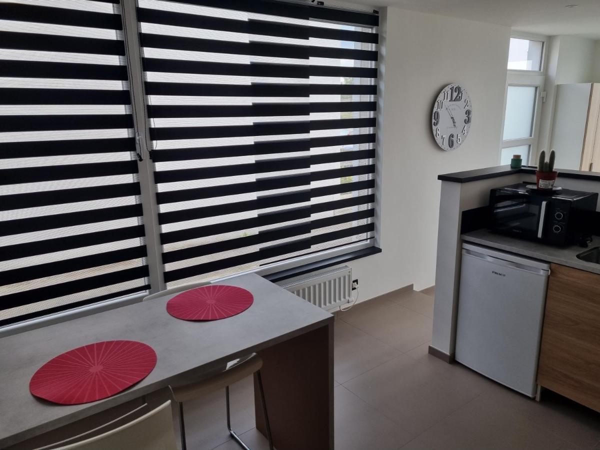 Maisonnette Entierement Renovee Живе Экстерьер фото